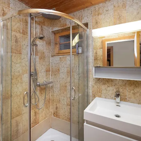 Dejo A Dzeu By Interhome